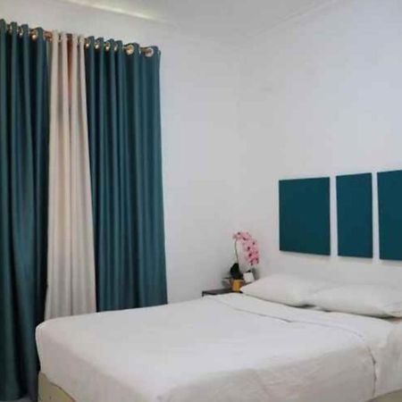 Oyo 91477 Fazira Home Stay Syariah Sibolga Luaran gambar