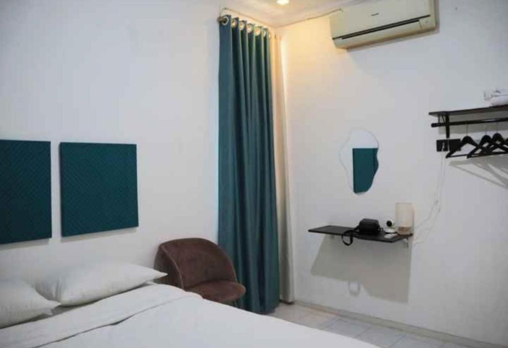 Oyo 91477 Fazira Home Stay Syariah Sibolga Luaran gambar