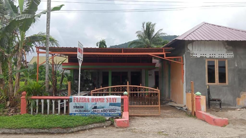 Oyo 91477 Fazira Home Stay Syariah Sibolga Luaran gambar